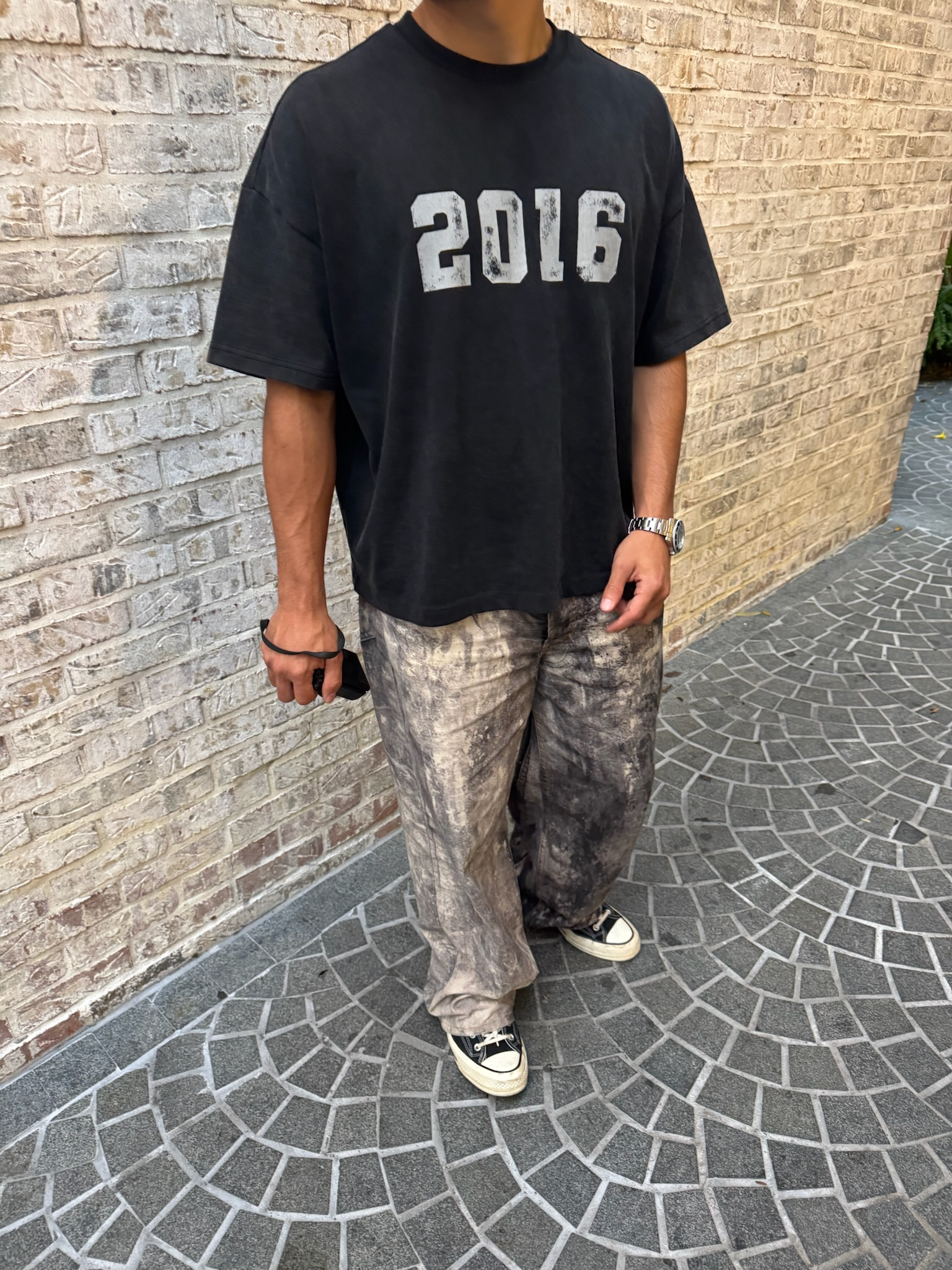 HILLS TEE